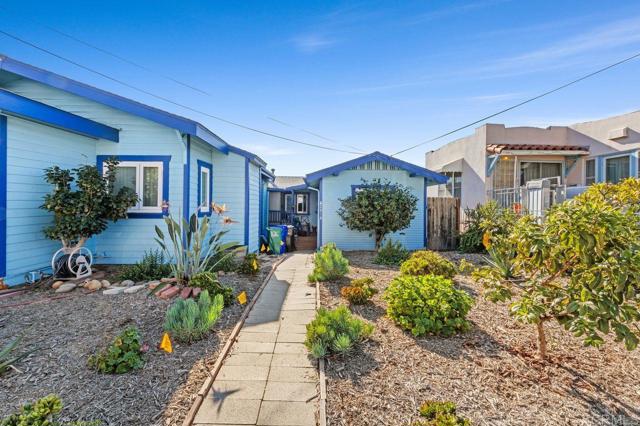 2816 18 Columbia Street, San Diego CA: https://media.crmls.org/mediaz/0aade4ff-227d-417a-91a8-9966858a3492.jpg