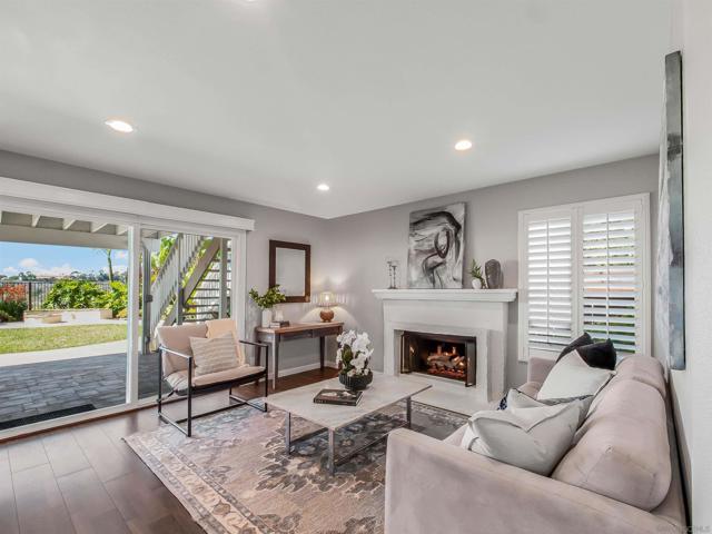 12440 Kestrel St, San Diego CA: https://media.crmls.org/mediaz/0aae3af5-b536-40d8-a60a-f06e4a3d9cb8.jpg