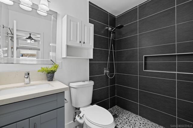 4175 Chamoune Ave, San Diego CA: https://media.crmls.org/mediaz/0aae4241-aec8-47ef-a156-c94869a804e2.jpg