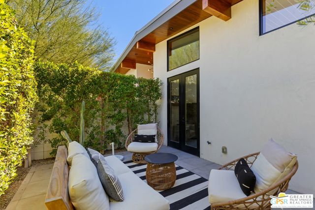 1189 N Rose Avenue, Palm Springs CA: https://media.crmls.org/mediaz/0aaea374-2236-4f8d-bdf0-002527f7f441.jpg