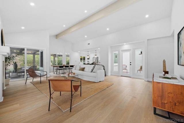 4912 Keos Way, Oceanside CA: https://media.crmls.org/mediaz/0aaeeac0-2054-46f0-9536-a50df09c6e7f.jpg