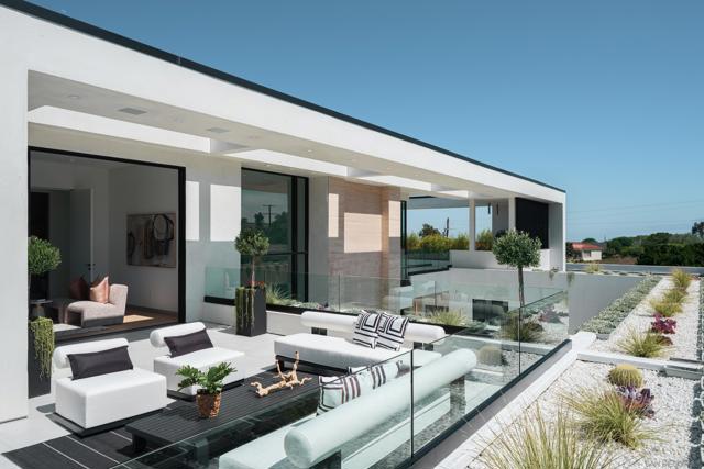 Image 31 of 67 For 6283 La Jolla Scenic Dr S