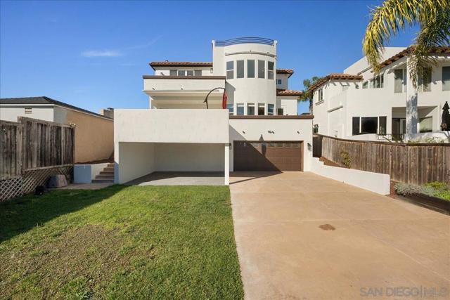 819 Van Nuys St, San Diego CA: https://media.crmls.org/mediaz/0aaf9ce1-b369-4f9d-9781-418494f66563.jpg