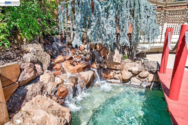 Image 42 of 46 For 579 Amberwood Way