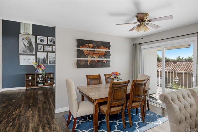 Detail Gallery Image 11 of 37 For 215 Cranston Crest, Escondido,  CA 92025 - 3 Beds | 2 Baths