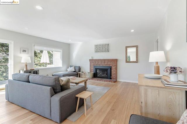 Image 9 of 60 For 4451 Saint Andrews Rd