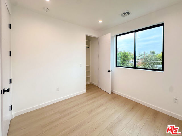 13843 Burbank Boulevard, Sherman Oaks CA: https://media.crmls.org/mediaz/0ab0efcc-a0ea-4952-9e57-879a476b7f46.jpg