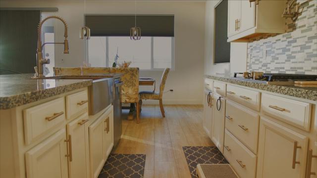 3082 Palomino Way, Hollister CA: https://media.crmls.org/mediaz/0ab12f37-88e5-4a94-9a88-1e08940954e2.jpg