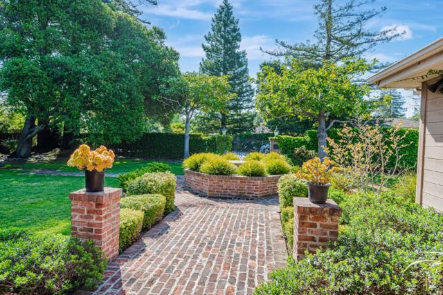 280 Uplands Drive, Hillsborough CA: https://media.crmls.org/mediaz/0ab14f9c-b6f9-4e8b-b2db-bdddc2ac8191.jpg