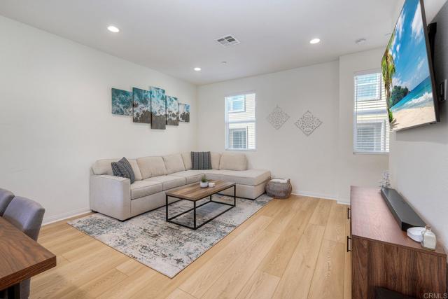 Detail Gallery Image 5 of 31 For 229 Mission Villas Rd., San Marcos,  CA 92069 - 2 Beds | 2/1 Baths