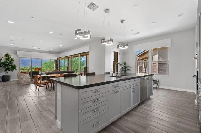 1204 Retreat Circle, Palm Desert, CA 92260