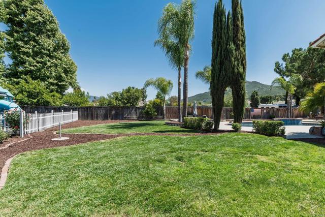 31061 Via Gilberto, Temecula CA: https://media.crmls.org/mediaz/0ab2b48e-ccca-4b6b-966e-0799c461c1f3.jpg