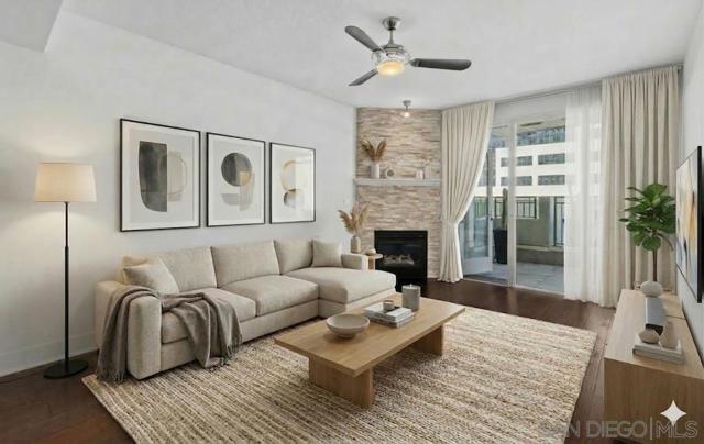 1240 India St, San Diego CA: https://media.crmls.org/mediaz/0ab2c8bf-9637-4b0a-8849-bdaab3b18a72.jpg