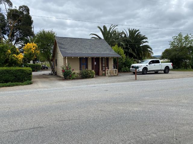 15860 Hill Road, Morgan Hill CA: https://media.crmls.org/mediaz/0ab301df-fb15-4e53-b19e-b867bdee55ab.jpg