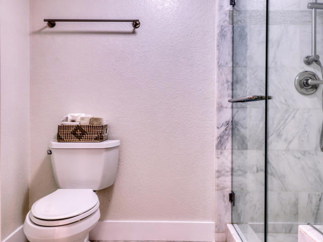 Image 42 of 52 For 77897 Woodhaven Drive