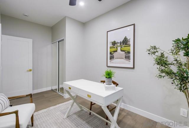 3122 Newell St, San Diego CA: https://media.crmls.org/mediaz/0ab3d812-54fd-40b2-aa92-c769559954b7.jpg