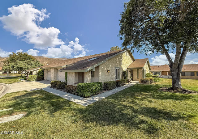 38114 Village 38, Camarillo CA: https://media.crmls.org/mediaz/0ab48688-c746-42e0-8cfa-6ff14c2f958d.jpg