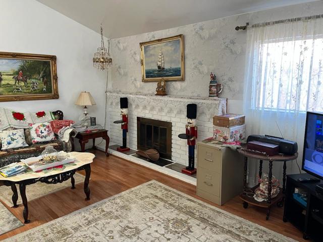 2337 Dundee Drive, Santa Clara CA: https://media.crmls.org/mediaz/0ab5244c-d076-4400-bf0f-a02eb3093925.jpg