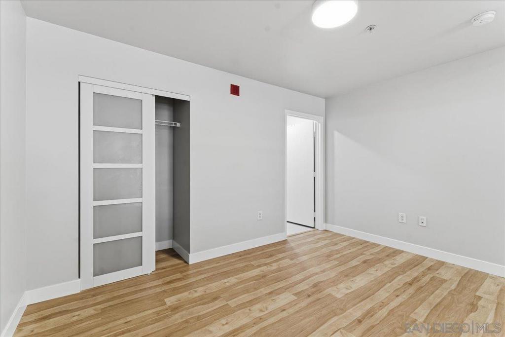 1150 J - photo 19