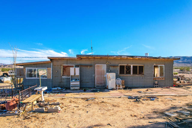 Image 3 for 6672 Pinto Mountain Rd, 29 Palms, CA 92277