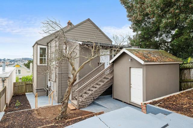 360 Laidley Street, San Francisco CA: https://media.crmls.org/mediaz/0ab84e77-4975-4eb0-ba5e-43d05e718ab2.jpg