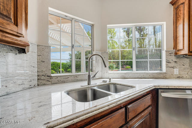 Image 15 of 59 For 1451 Pathfinder Avenue