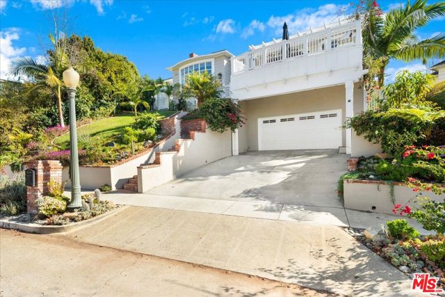 314 S Glenroy Avenue, Los Angeles CA: https://media.crmls.org/mediaz/0ab9315e-b995-4778-b46c-f9a76eb9b417.jpg
