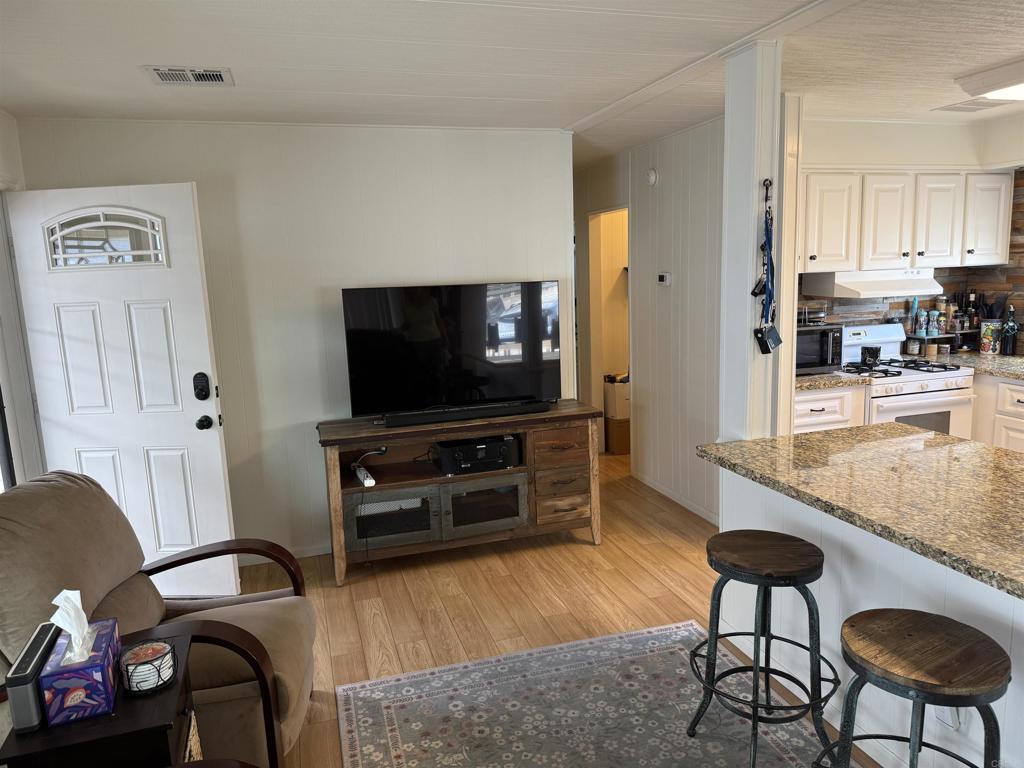 900 Cleveland Street - photo 8