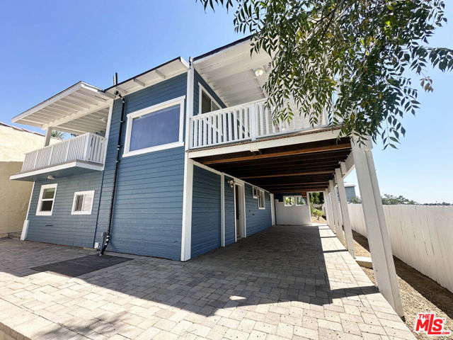 4780 Hub Street, Los Angeles CA: https://media.crmls.org/mediaz/0aba9cdc-33f6-4dd0-9c6c-eda99491da16.jpg