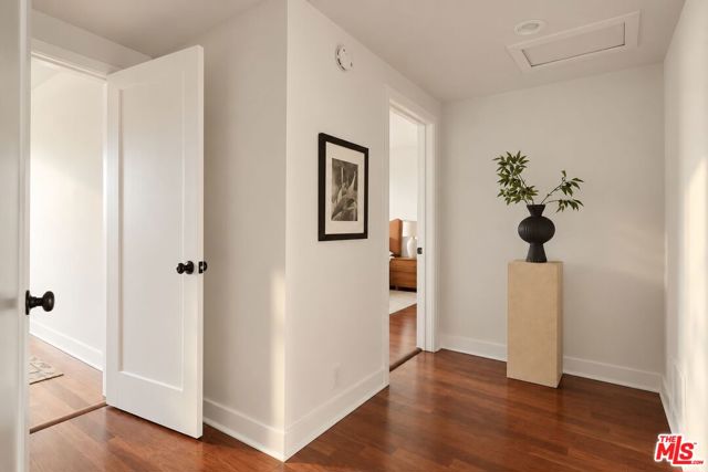 531 North Rossmore Avenue, A photo 7