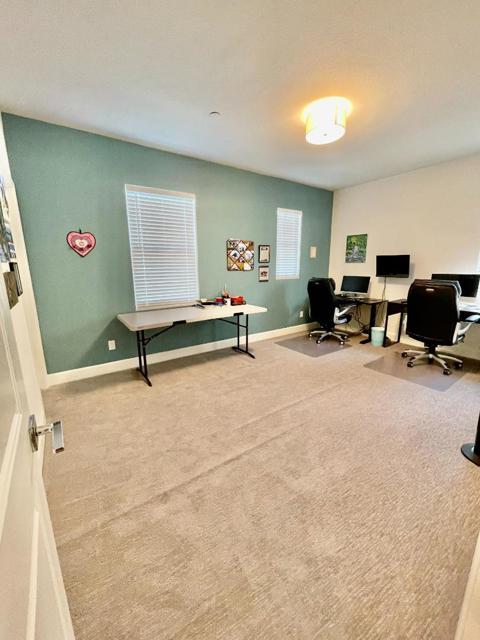 2532 Azalea Avenue, Tracy CA: https://media.crmls.org/mediaz/0abb00d9-fa97-4f18-b4a5-2730dcec8b3e.jpg
