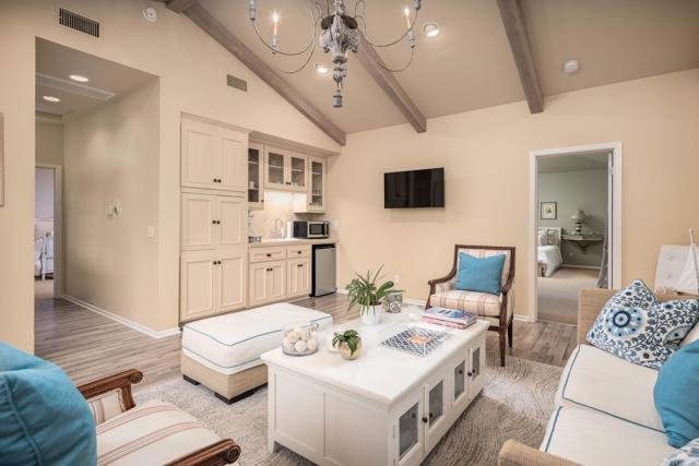 Image 33 of 39 For 16041 Via Del Alba