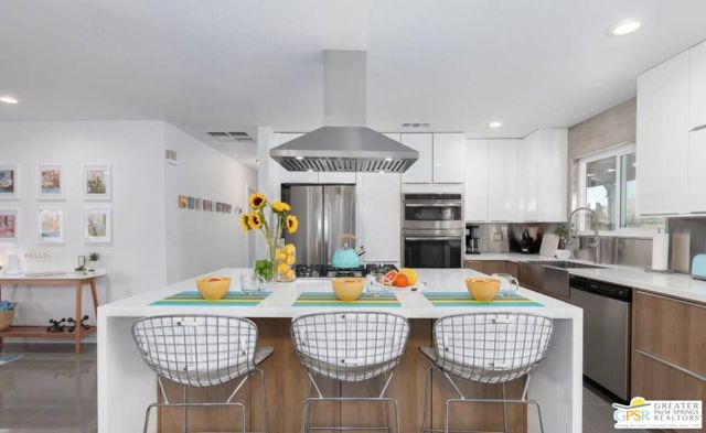 2241 E Finley Road, Palm Springs CA: https://media.crmls.org/mediaz/0abc7759-1db1-43df-a713-0a695ebe6b76.jpg