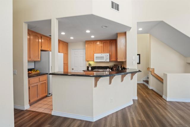 12670 Springbrook Dr, San Diego CA: https://media.crmls.org/mediaz/0abd0958-0420-49bb-a3f6-134395b3e2cc.jpg