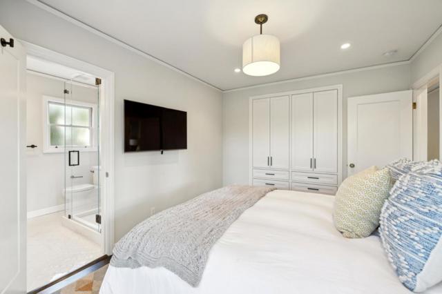 957 University Drive, Menlo Park CA: https://media.crmls.org/mediaz/0abd2285-37f1-4004-8a7e-1e8c20ad94f3.jpg