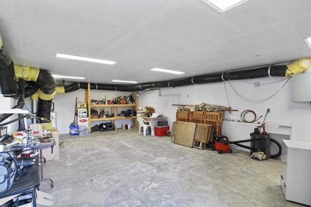 3875 Page Mill Road, Palo Alto CA: https://media.crmls.org/mediaz/0abe69aa-2012-44ac-9d47-8d251563f2dd.jpg