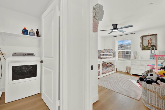 36540 Diego Springs Ave, Murrieta CA: https://media.crmls.org/mediaz/0abf1370-75e7-400c-844d-81518d88dd7b.jpg