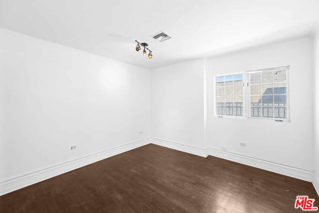 MLS #26854215 image #20