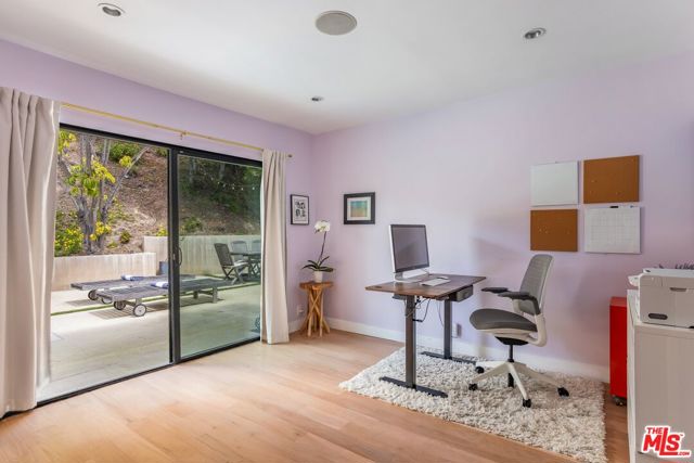 874 N Norman Place, Los Angeles CA: https://media.crmls.org/mediaz/0ac01132-7b7e-4eb6-b86c-cbe789470d32.jpg