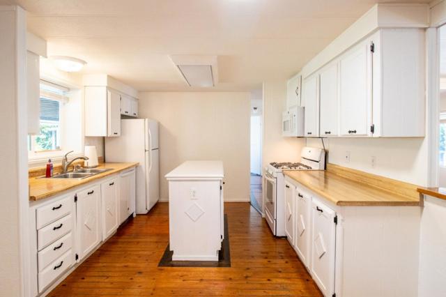 451 Millpond Drive, San Jose CA: https://media.crmls.org/mediaz/0ac05c3a-c23d-4a9d-ae89-d9f2b7f88bdf.jpg