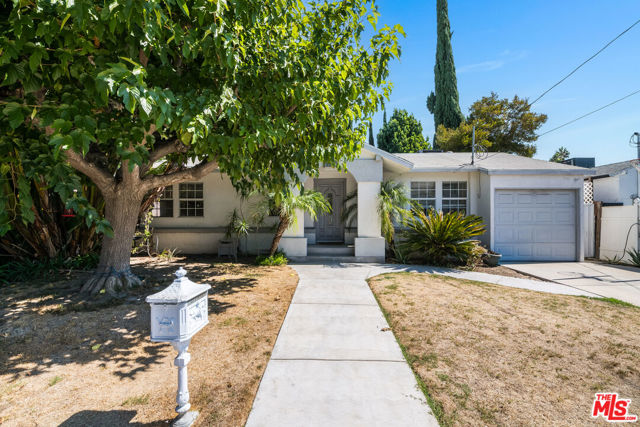 5244 Wilkinson Avenue photo 2