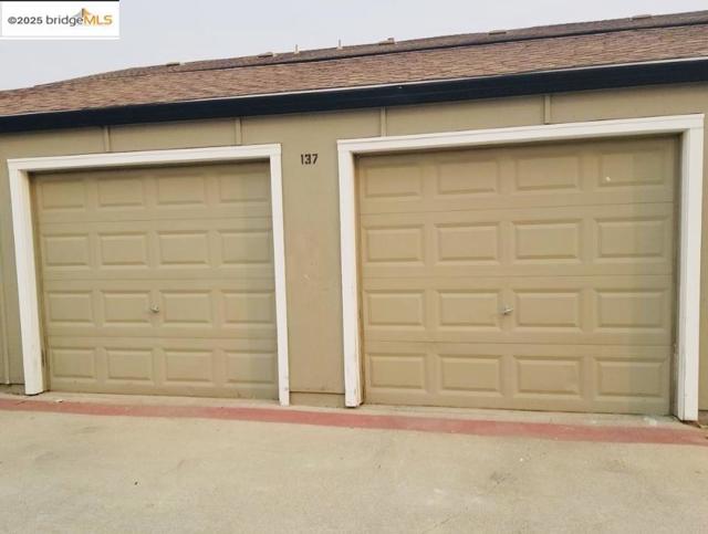 137 Rainier Ln, Antioch CA: https://media.crmls.org/mediaz/0ac10dfe-26b4-4755-8ede-43d9b10c0f37.jpg