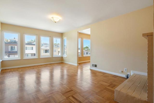 139 Santa Paula Drive, Daly City CA: https://media.crmls.org/mediaz/0ac135aa-848c-43a2-835e-2047e1f2e336.jpg