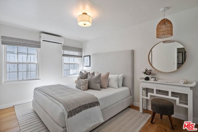 3627 Veteran Avenue, Los Angeles CA: https://media.crmls.org/mediaz/0ac1d0b1-bb00-4278-be40-f61e9c477cf6.jpg
