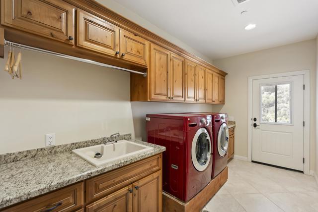 6433 Dehesa Road, El Cajon CA: https://media.crmls.org/mediaz/0ac28cd4-bd7a-4d6e-b0e2-1bbfde806242.jpg