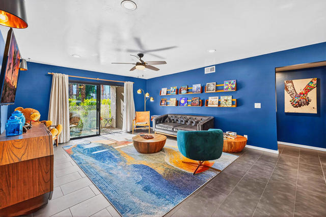 1050 E Ramon Road, Palm Springs CA: https://media.crmls.org/mediaz/0ac2e0fe-cbd3-4556-b3e3-4f23b929bfbb.jpg