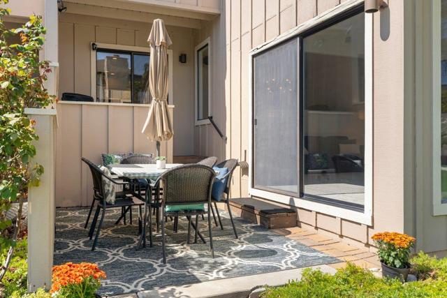 280 Joes Lane, Hollister CA: https://media.crmls.org/mediaz/0ac437df-a061-4ee3-8db2-4c862780ab2f.jpg