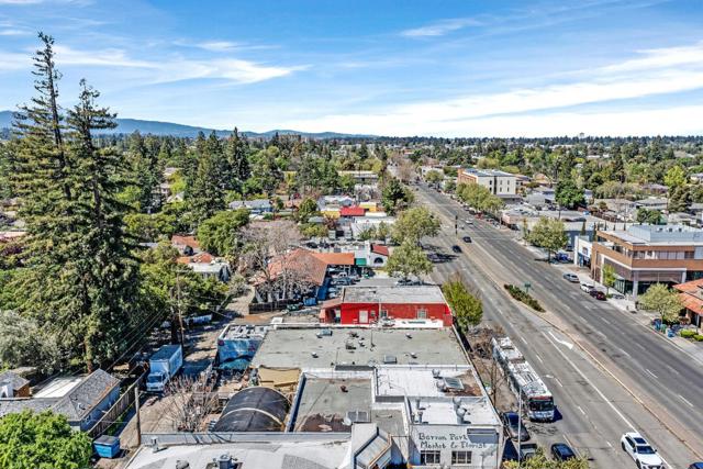 3876 3876 El Camino Real, Palo Alto CA: https://media.crmls.org/mediaz/0ac56577-c6bd-4b1e-b2e9-f307d83cd9f5.jpg