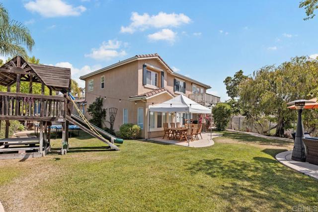 2119 SAND CREST Way, San Marcos CA: https://media.crmls.org/mediaz/0ac56cc7-582e-4546-a902-ba2beb586b4d.jpg