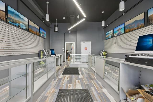 649651 Francisco St, San Francisco CA: https://media.crmls.org/mediaz/0ac57063-4e53-4753-a3f9-1f251cab1757.jpg